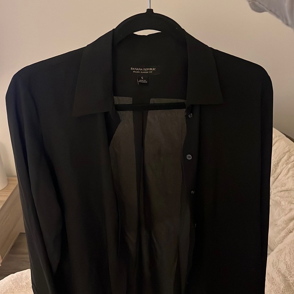 LIKE NEW!! Banana Republic Dillon Classic Fit Black Sheer Button Down Size Small